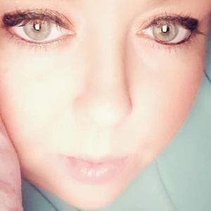 Meet your Posher, Scarlet